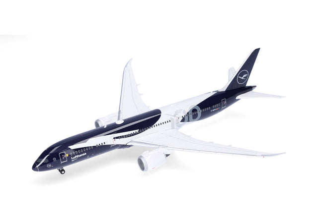 Herpa Lufthansa Boeing 787-9 Dreamliner "100 Years" - D-ABPU "Berlin" 1/200 Aircraft Scale Model