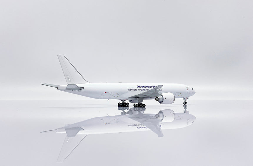 JC Wings Lufthansa Cargo Boeing 777-200LRF (D-ALFJ) 1/400 Aircraft Scale Model