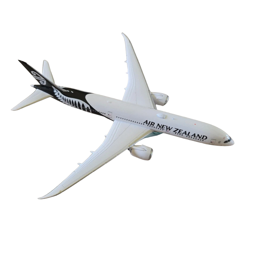 Phoenix Air New Zealand Boeing B787-9 ZK-NZL 1/400 Aircraft Scale Model