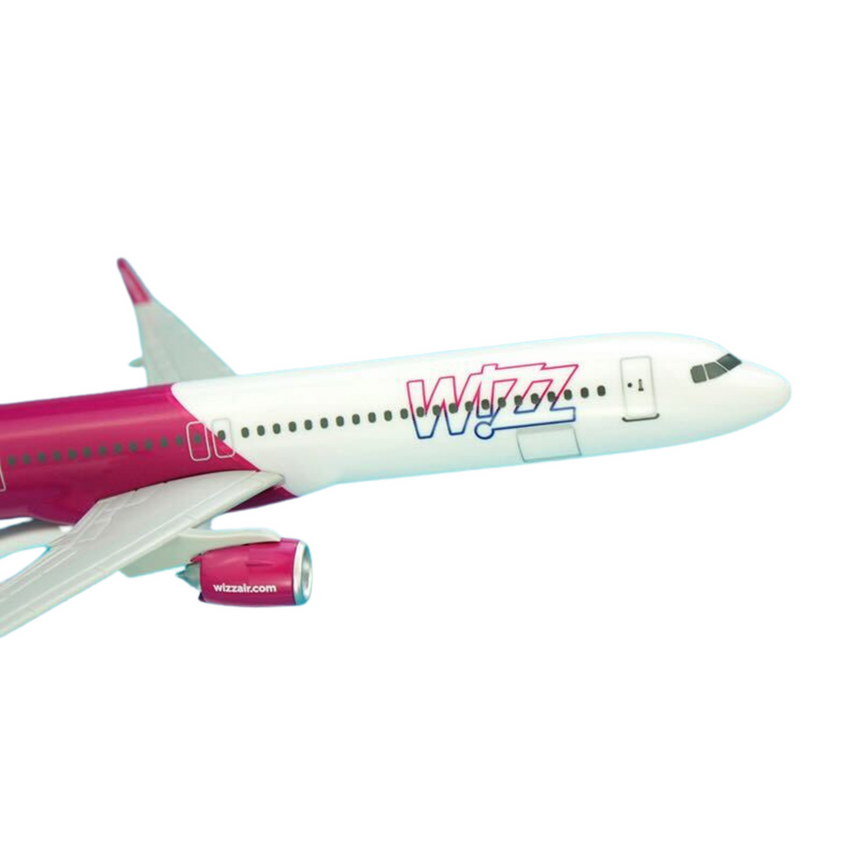 AeroClix Wizz Air Airbus A321-200 HA-LGA 1/200 Aircraft Scale Model