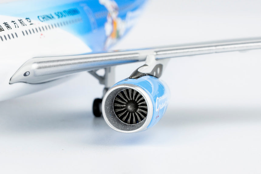 NG Model China Southern Airlines Airbus A330-200 B-6057 (Asian Games) 1/400 61093