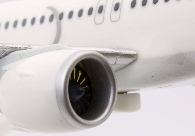 Herpa Turkish Airlines Airbus A321neo TC-LSA 1/200 Aircraft Scale Model