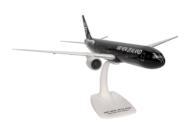 Herpa Air New Zealand Boeing 777-300ER – ZK-OKQ "All Blacks" 1/200 Aircraft Scale Model