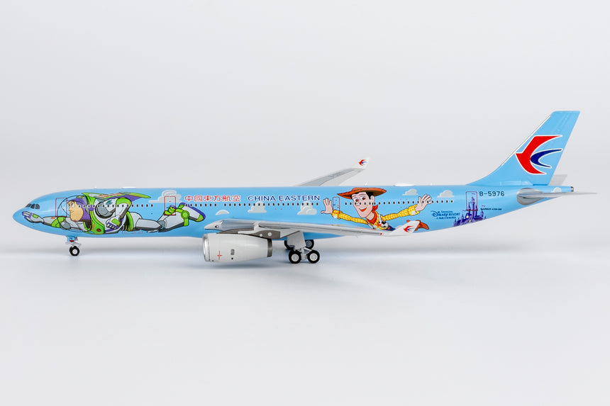 NG Models China Eastern Airlines Airbus A330-300 B-5976 (ULTIMATE) 1/400 Aircraft Scale Model