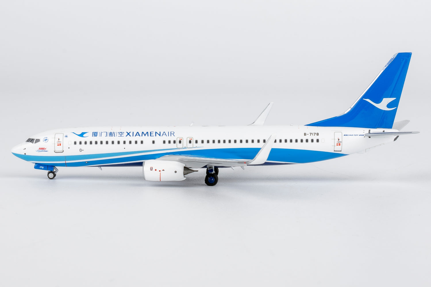NG Models Xiamen Airlines "8,888th 737" sticker Boeing 737-800/w B-7178 1/400 Aircraft Scale Model
