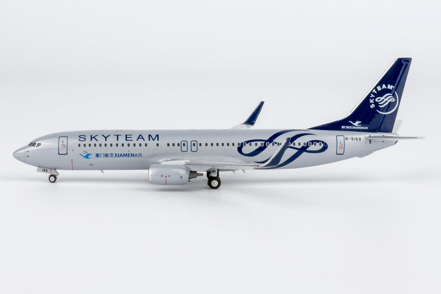 NG Models Xiamen Airlines "Skyteam" livery Boeing 737-800/w B-5159 1/400 Aircraft Scale Model