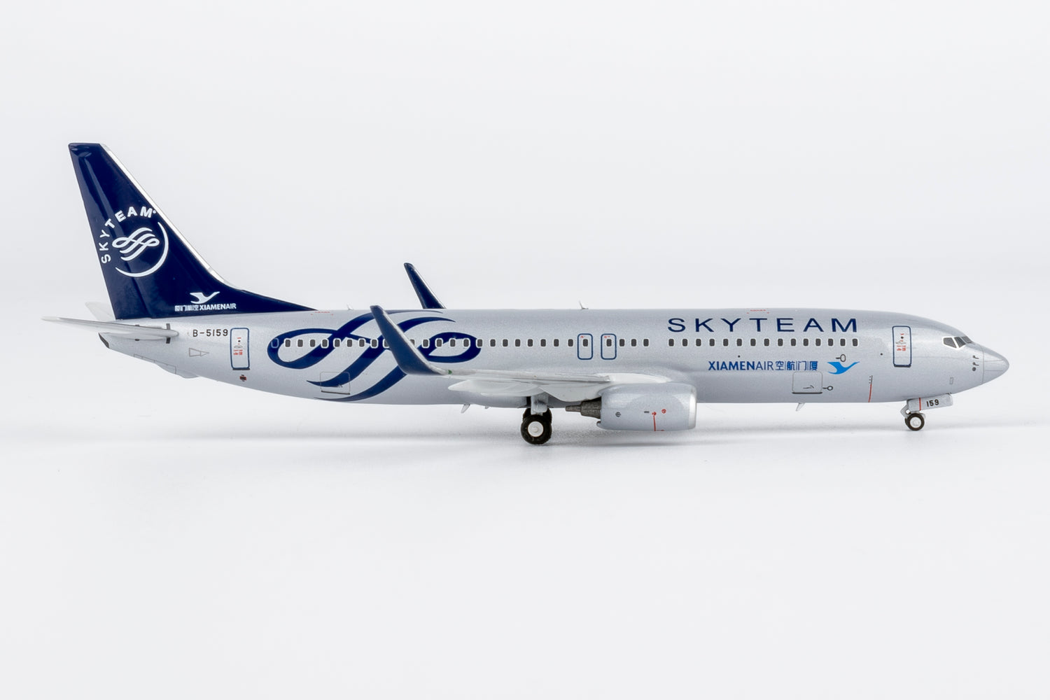 NG Models Xiamen Airlines "Skyteam" livery Boeing 737-800/w B-5159 1/400 Aircraft Scale Model