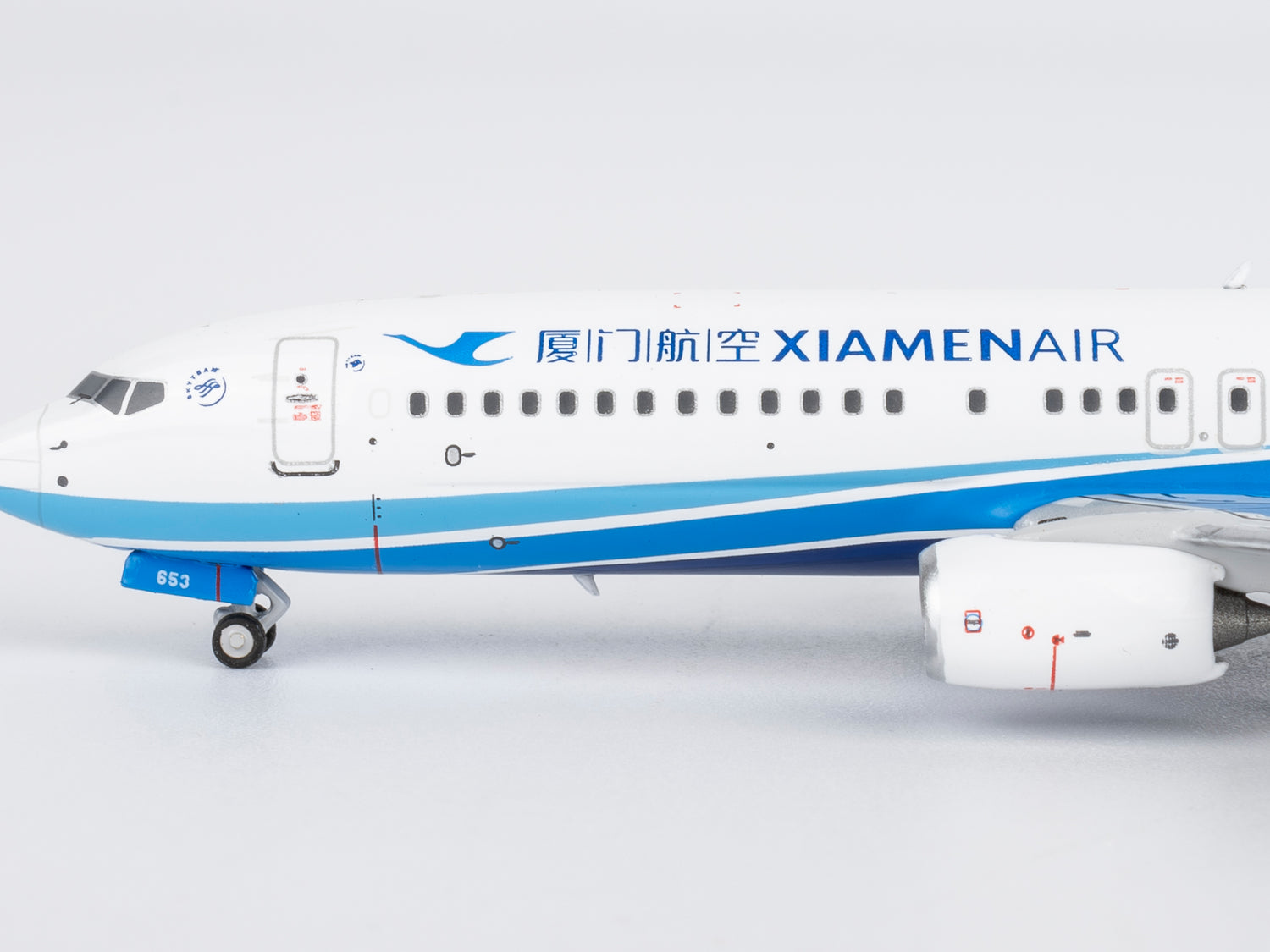 NG Models Xiamen Airlines Boeing 737-800/w B-5653 1/400 Aircraft Scale Model