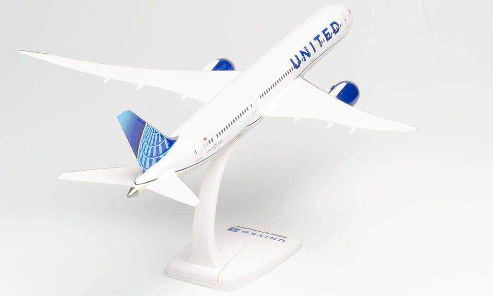 Herpa United Airlines Boeing 787-9 Dreamliner - new colors 1/200 Aircraft Scale Model
