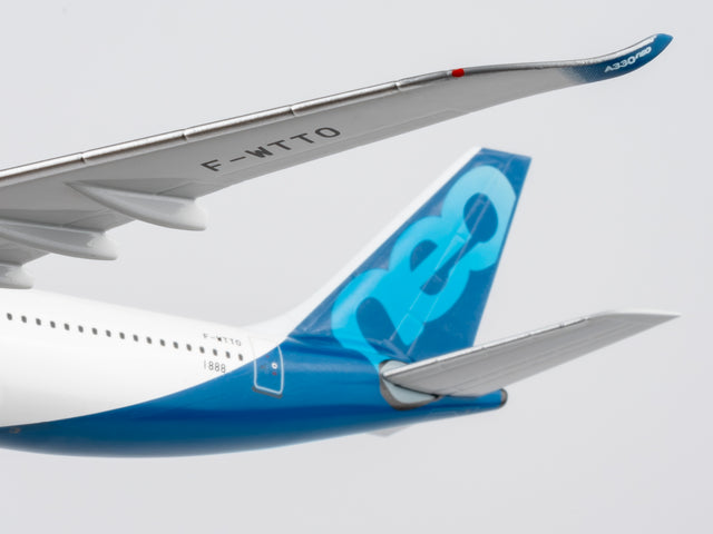 NG Models Airbus Industrie Airbus A330-800 F-WTTO 1/400 Aircraft Scale Model