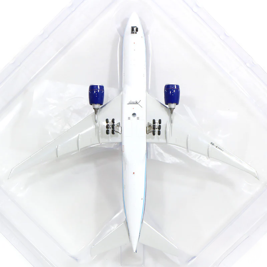 Phoenix Azerbaijan Airlines Boeing 777-200LR 4K-AI001 1/400 Aircraft Scale Model