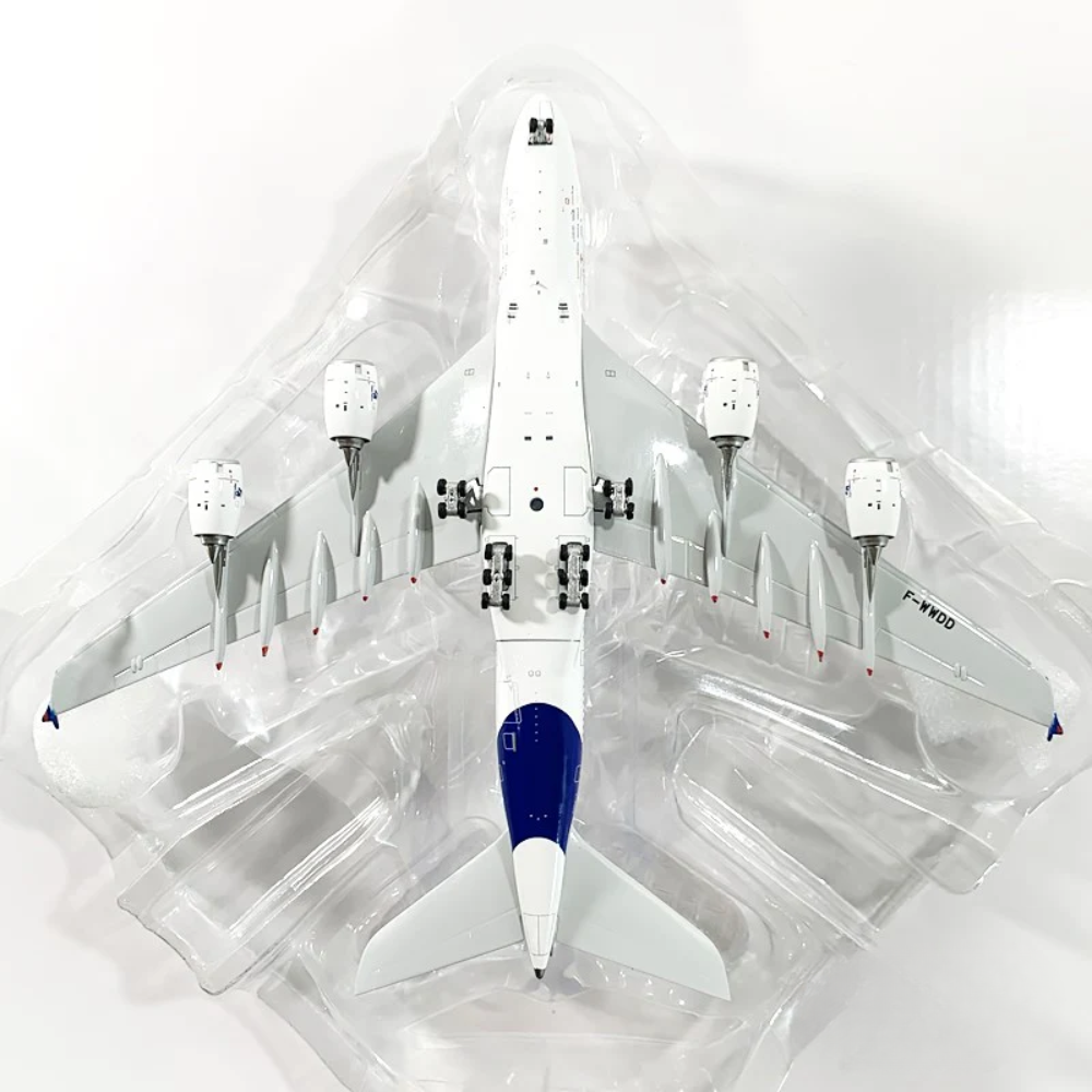 Aviation400 Airbus Industrie Airbus A380-861 "More personal space" F-WWDD (with detachable gear) 1/400 Scale