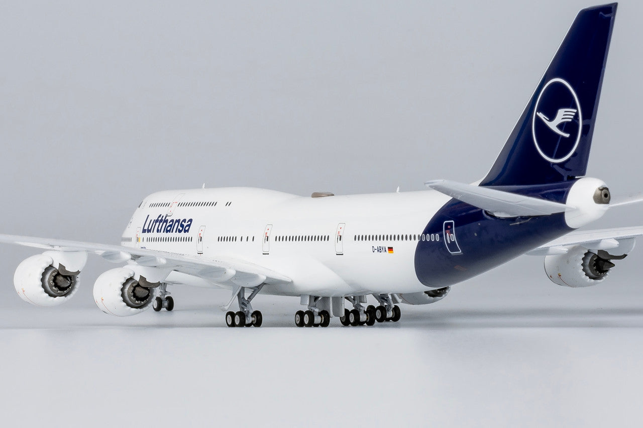 NG Models Lufthansa Boeing 747-8 D-ABYA n/c 1/400 Scale