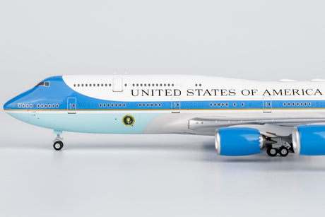 NG Models United States - US Air Force (USAF) (Classic Version) VC-25B Boeing (747-8) 30000 1/400 Aircraft Scale Model