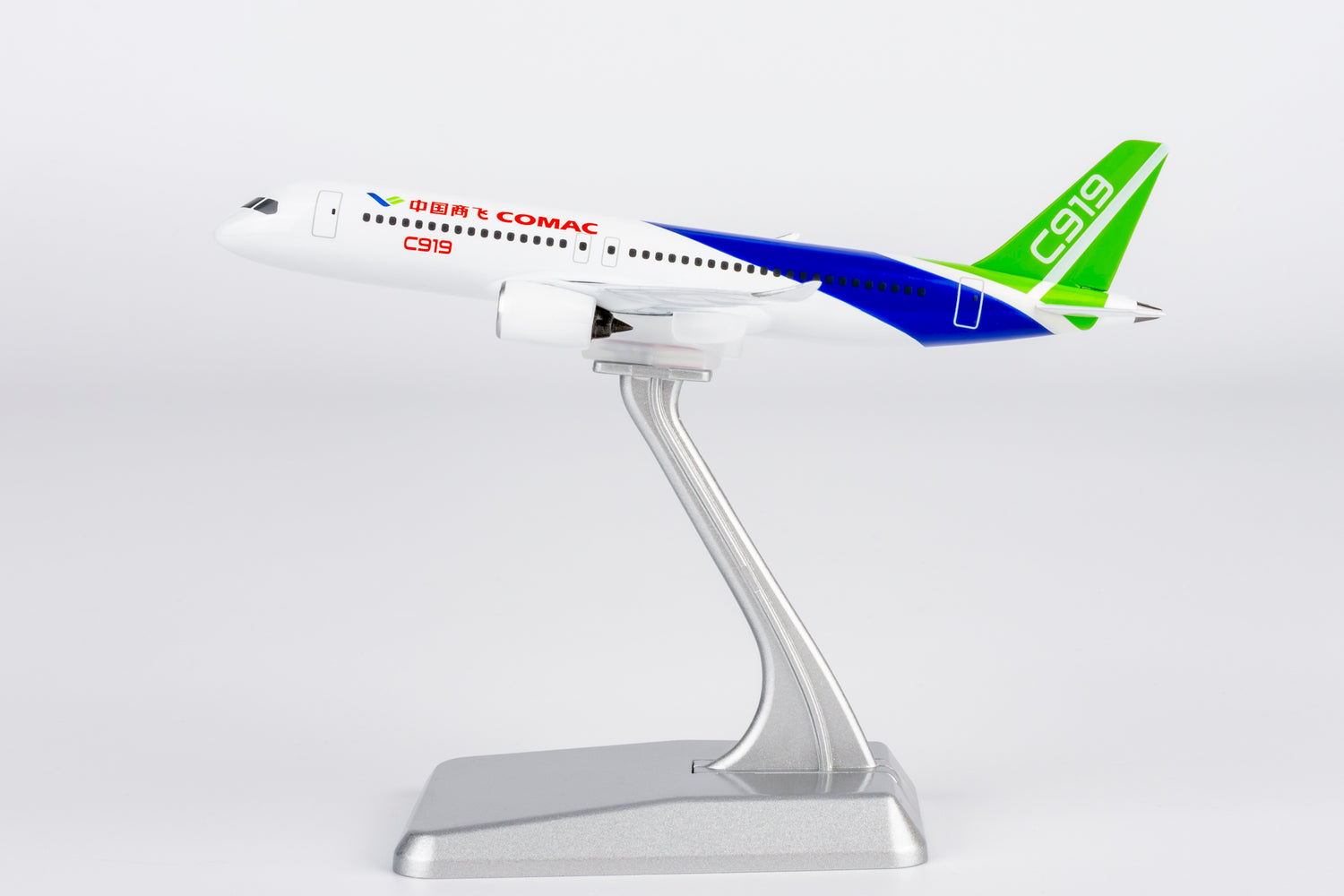 NG Models COMAC (without landing gears and antennas; with less details) COMAC C919 Lite Edition 1/400 Scale