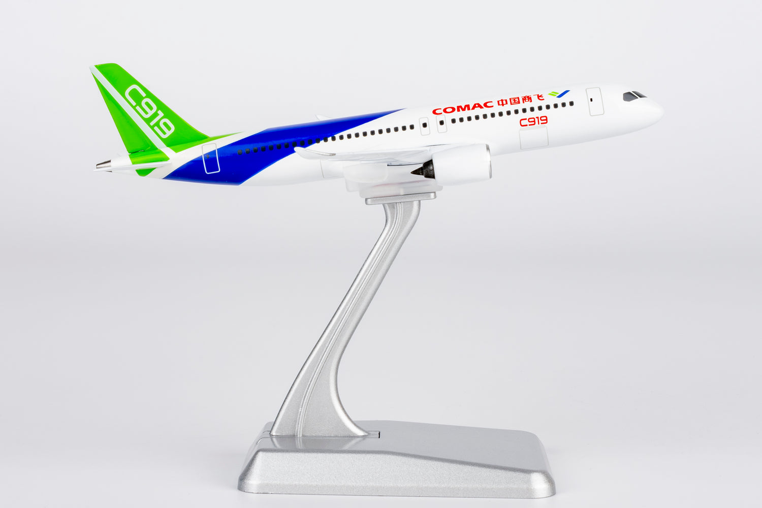 NG Models COMAC (without landing gears and antennas; with less details) COMAC C919 Lite Edition 1/400 Scale