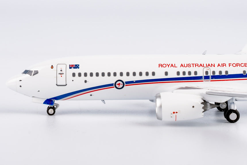NG Models Royal Australian Air Force (RAAF) BBJ 737 MAX A62-002 1/400 Aircraft Scale Model