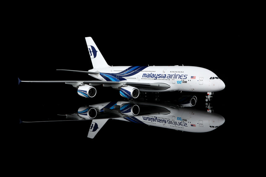 SQ Wings Malaysia Airlines Airbus A380 9M-MNF Flaps Down 1/200 Scale Model