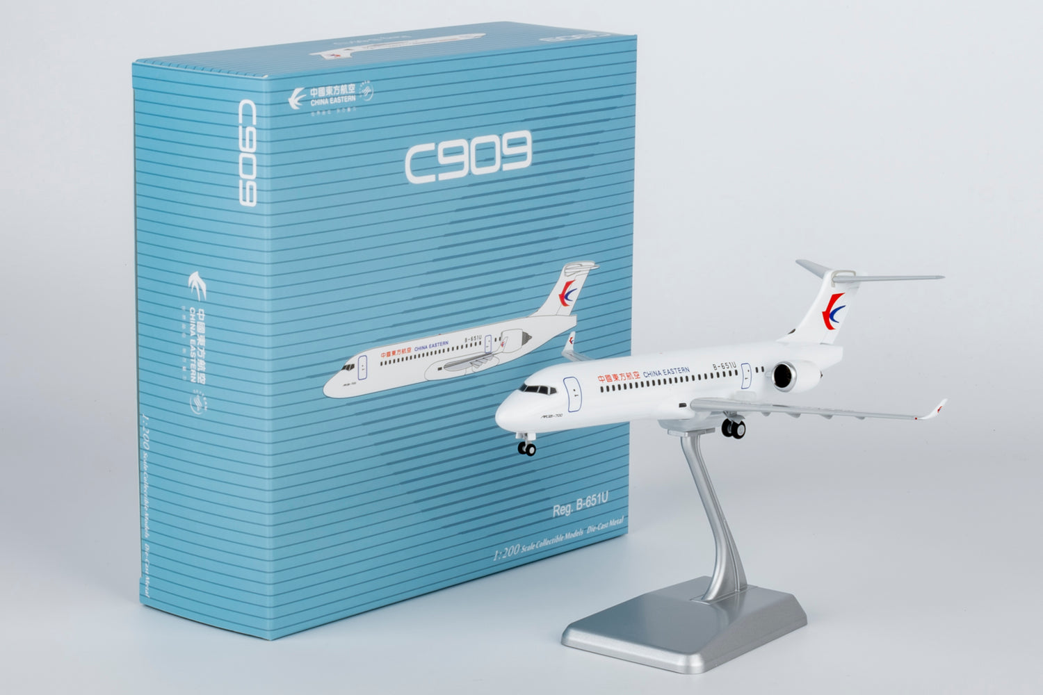 NG Models China Eastern Airlines COMAC C909 (ARJ21-700) B-651U Lite Edition 1/200 Aircraft Scale Model