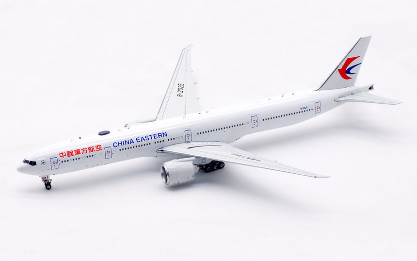 Aviation400 China Eastern Airlines Boeing 777-300ER B-2025 (detachable gear) 1/400 Aircraft Scale Model