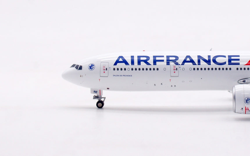 Aviation400 Air France Boeing 777-328ER F-GZNE (detachable gear) 1/400 Aircraft Scale Model