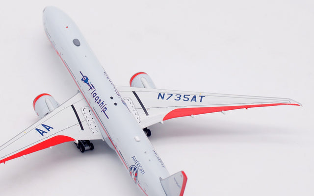 Aviation400 American Airlines Boeing 777-323/ER N735AT (detachable gear) 1/400 Aircraft Scale Model