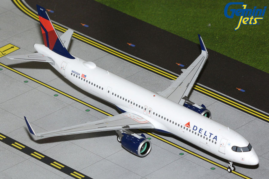 GeminiJets Delta Air Lines Airbus A321Neo N502DX 1/200 Aircraft Scale Model