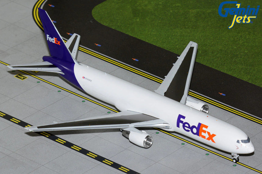 GeminiJets FedEx Boeing B767-300ERF N144FE 1/200 Scale