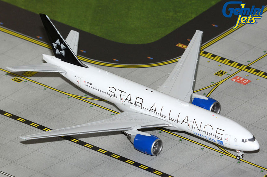 GeminiJets United Airlines Boeing B777-200ER N77022 “Star Alliance” livery 1/400 Aircraft Scale Model