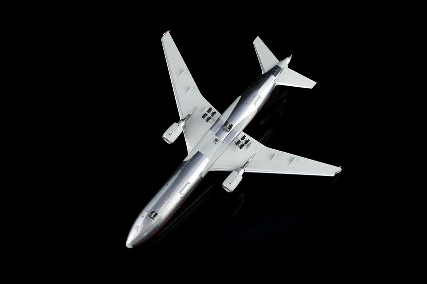 SQ Wings American Airlines McDonnell Douglas MD-11 N1766A 1/200 Aircraft Scale Model