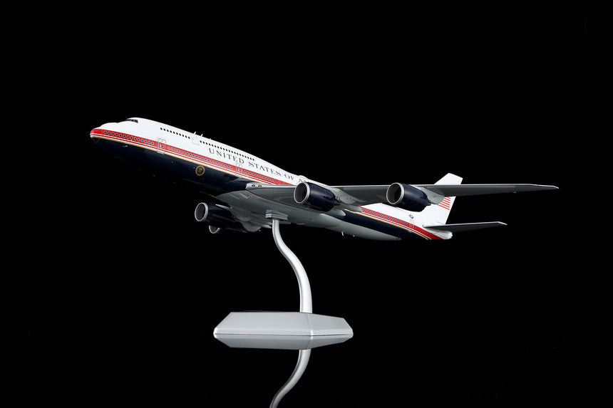 SQ Wings UNITED STATES OF AMERICA Air Force One Boeing B747-8 30000 1/200 Aircraft Scale Model