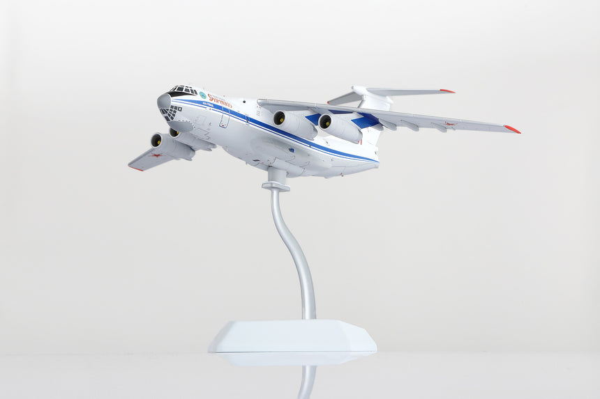 SQ Wings Russian Air Force Ilyushin IL-76MD Red 01 1/200 Aircraft Scale Model