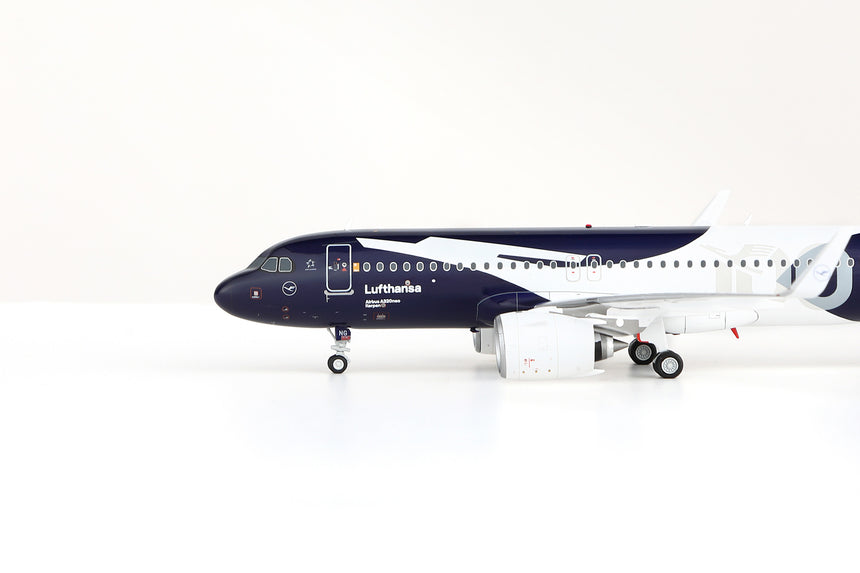 SQ Wings Lufthansa "Lufthansa 100th Anniversary" Airbus A320neo D-AING 1/200 Aircraft Scale Model