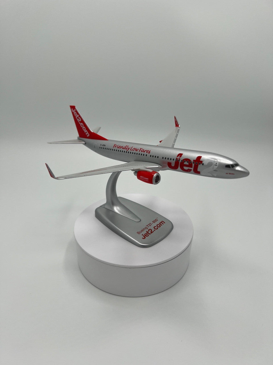 Jet2.com Boeing 737-800 1/200 Aircraft Scale Model