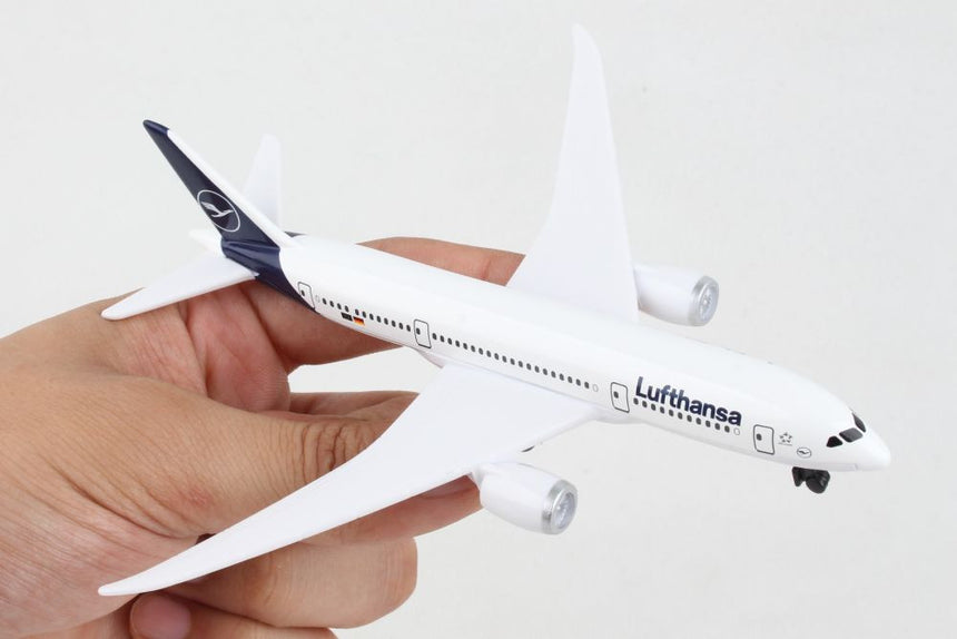 Lufthansa Boeing 787 Dreamliner Toy Plane