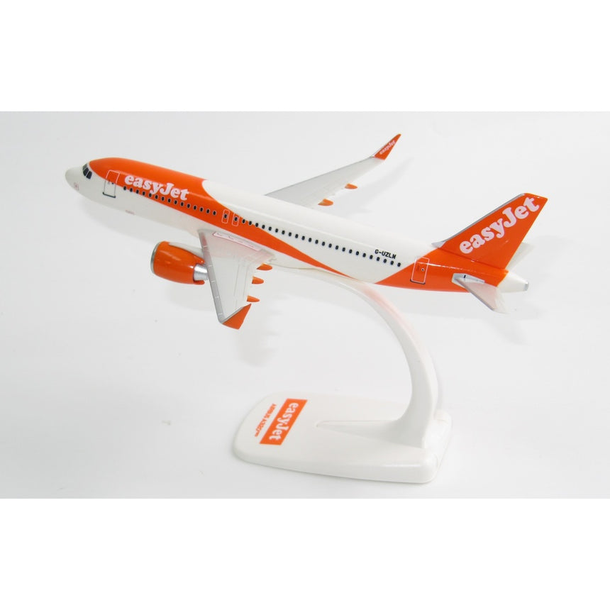 PPC Models Easyjet Airbus A320 Neo G-UZLM 1/200 Aircraft Scale Model