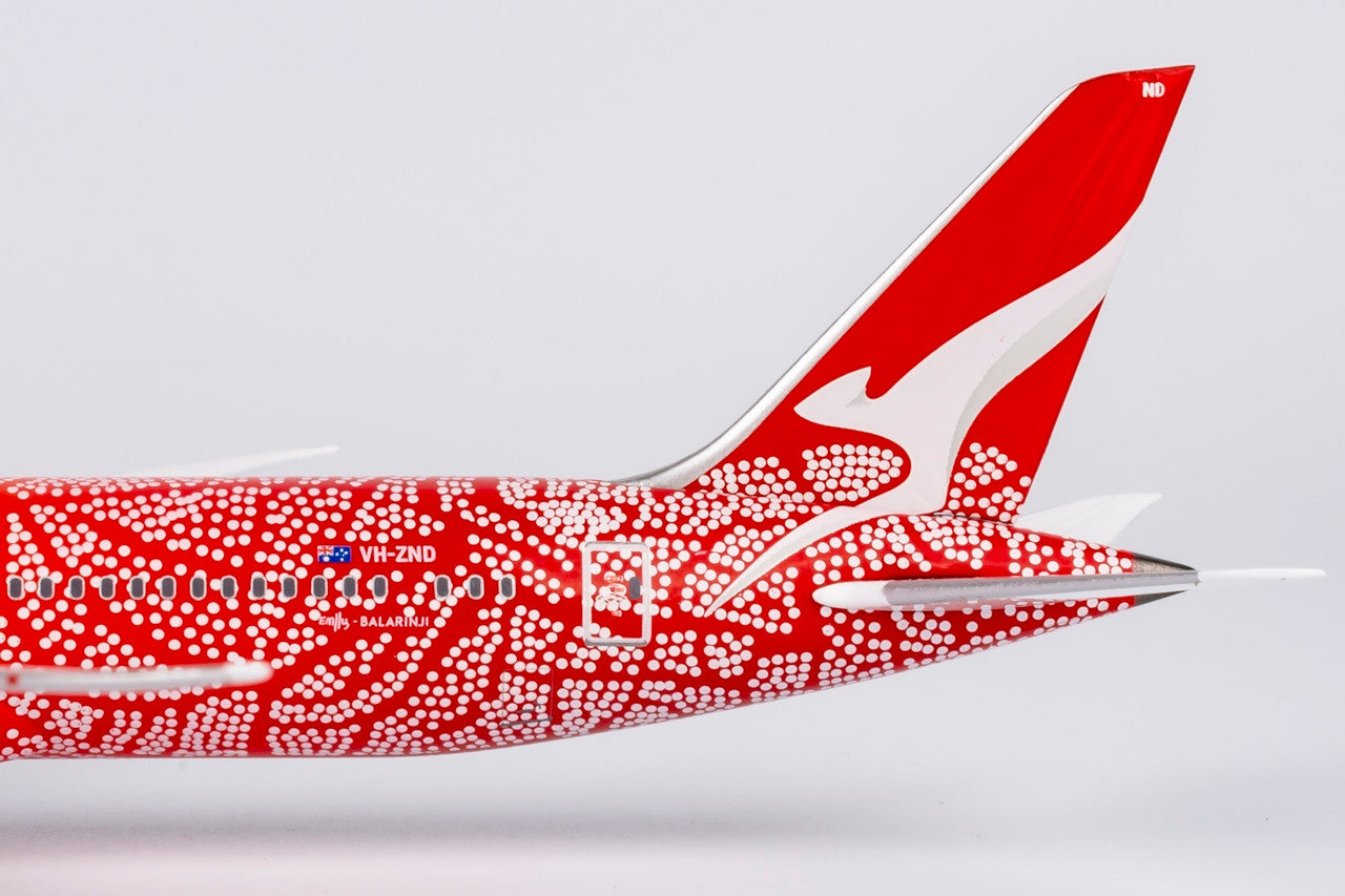 NG Models Qantas Emily - Balarinji Kame Kngwarreye Boeing B787-9 Dreamliner VH-ZND Lite Edition 1/400 Scale