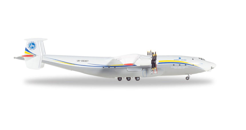 Herpa Antonov Airlines Antonov AN-22 Antei 1/500 Aircraft Scale Model