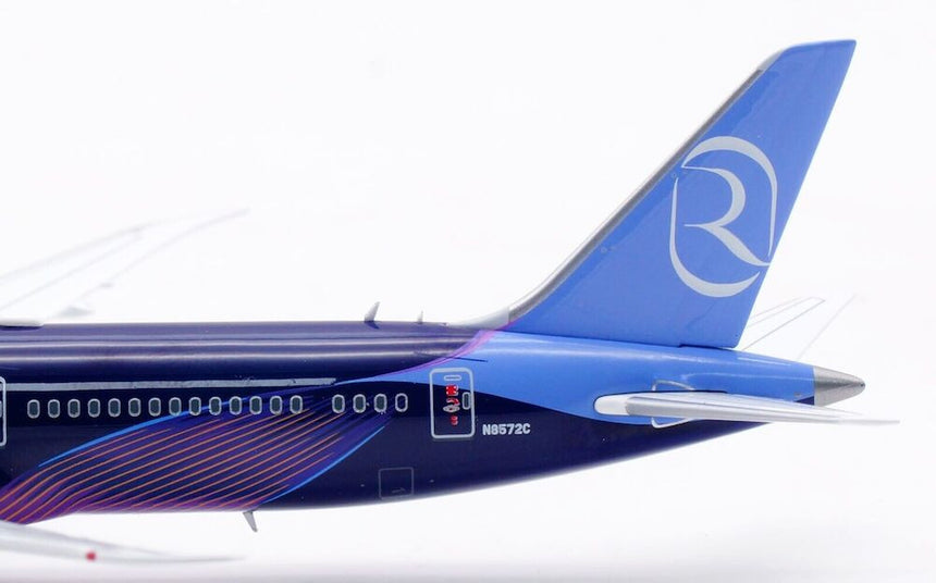 Aviation400 Riyadh Air Boeing 787-9 Dreamliner N8572C (rolling detachable magnetic undercarriage) 1/400 Aircraft Scale Model