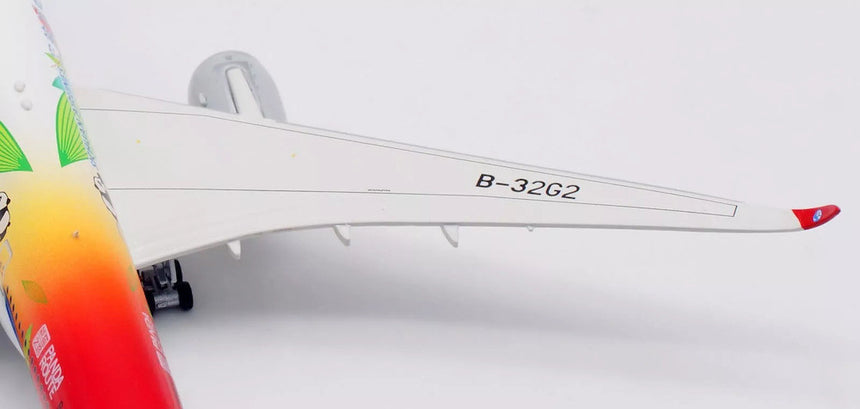 Aviation400 Sichuan Airlines Airbus A350-941 B-32G2 (with detachable gear) 1/400 Scale