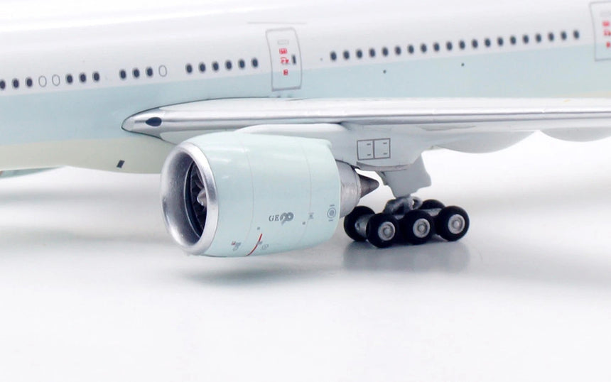 Aviation400 Cathay Pacific Boeing 777-367ER B-KQZ (detachable gear) 1/400 Aircraft Scale Model