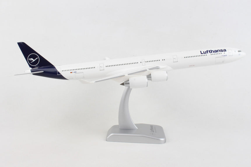 Hogan Lufthansa Airbus A340-600 New Livery D-AIHH 1/200 Aircraft Scale Model