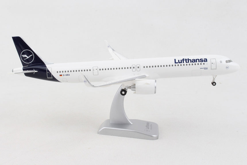 Hogan Lufthansa Airbus A321 NEO Lufthansa "SHARKLET" D-AIEA 1/200 Aircraft Scale Model