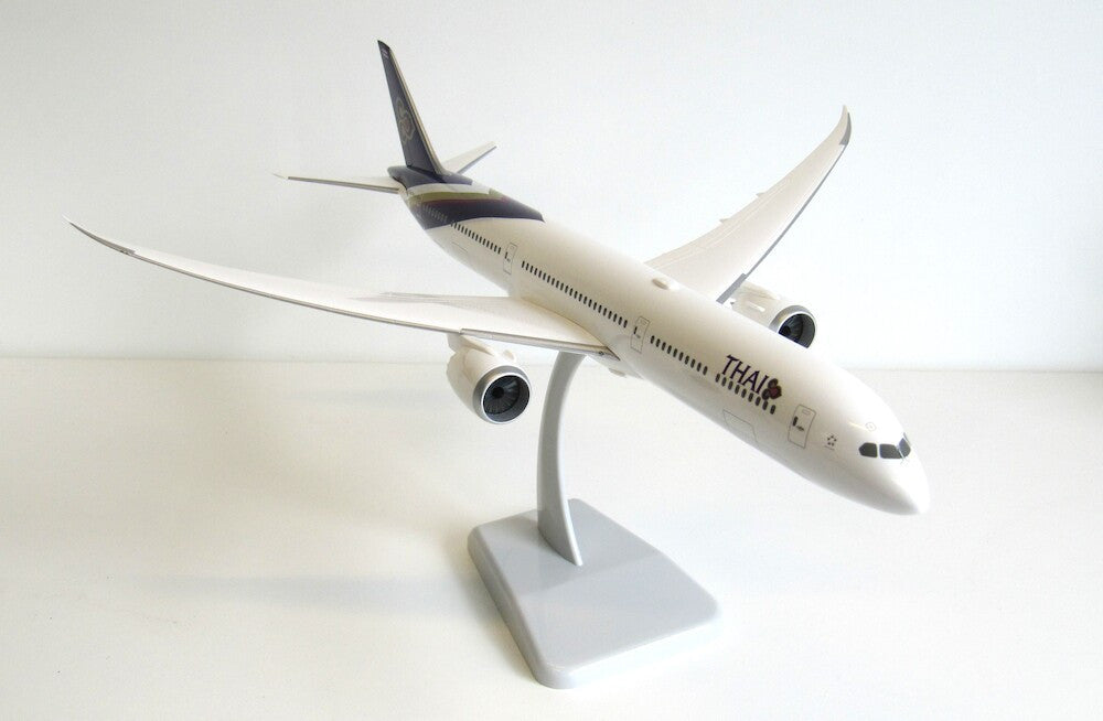 Hogan Thai Boeing 787-10 Dreamliner 1/200 Scale