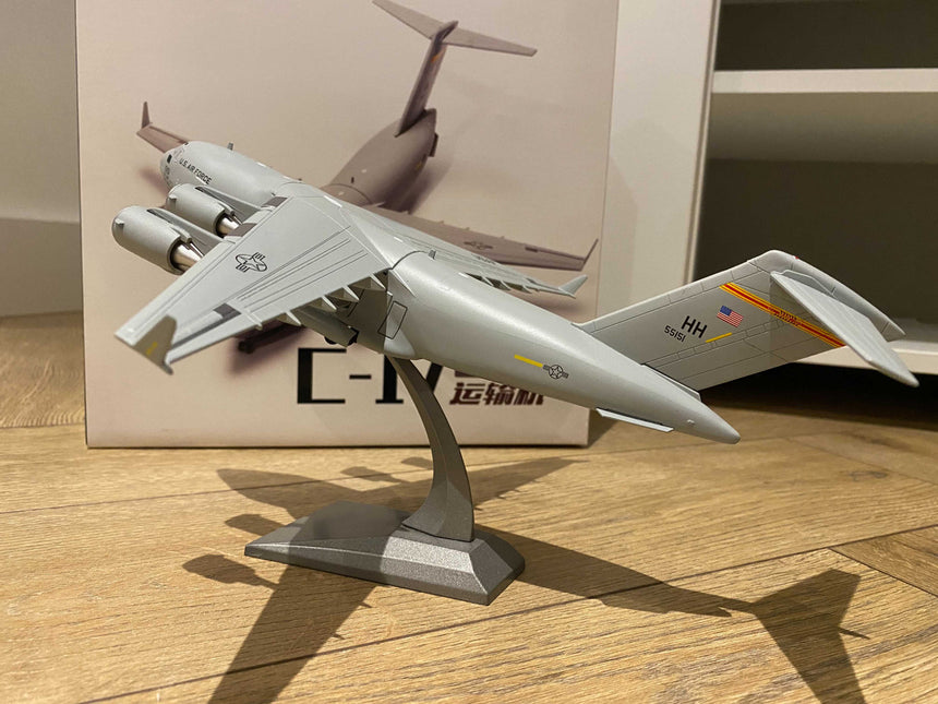 AMS Military US Air Force USAF Globemaster Boeing C-17A 1/200 Aircraft Scale Model