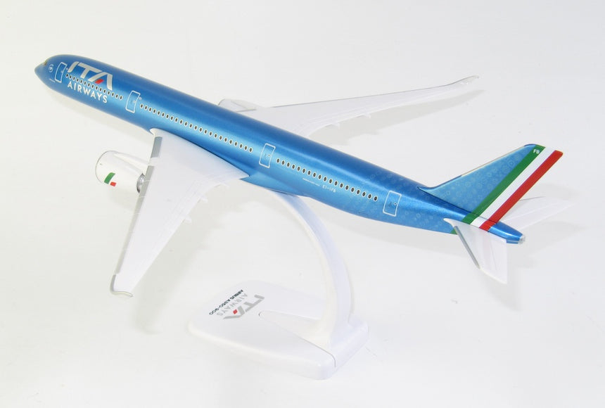 PPC Models ITA Airways Airbus A350-900 EI-IFB 1/200 Aircraft Scale Model