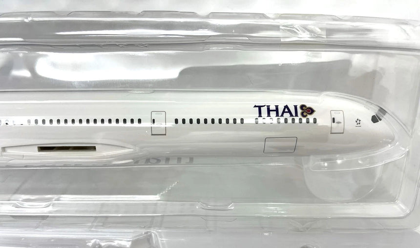 Hogan Thai Boeing 787-10 Dreamliner 1/200 Aircraft Scale Model