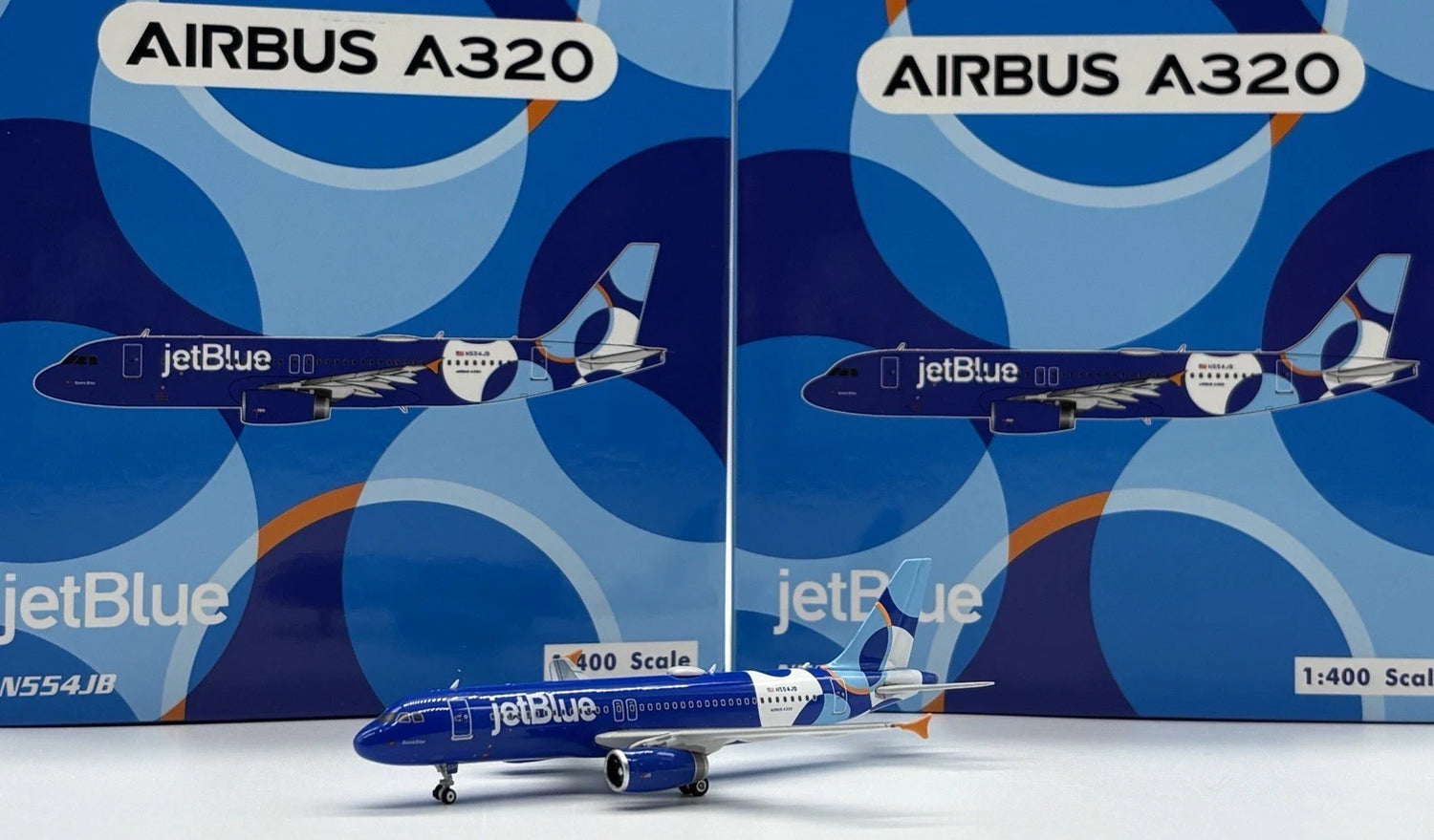 Phoenix JetBlue Airways Airbus A320 N554JB 1/400 Aircraft Scale Model