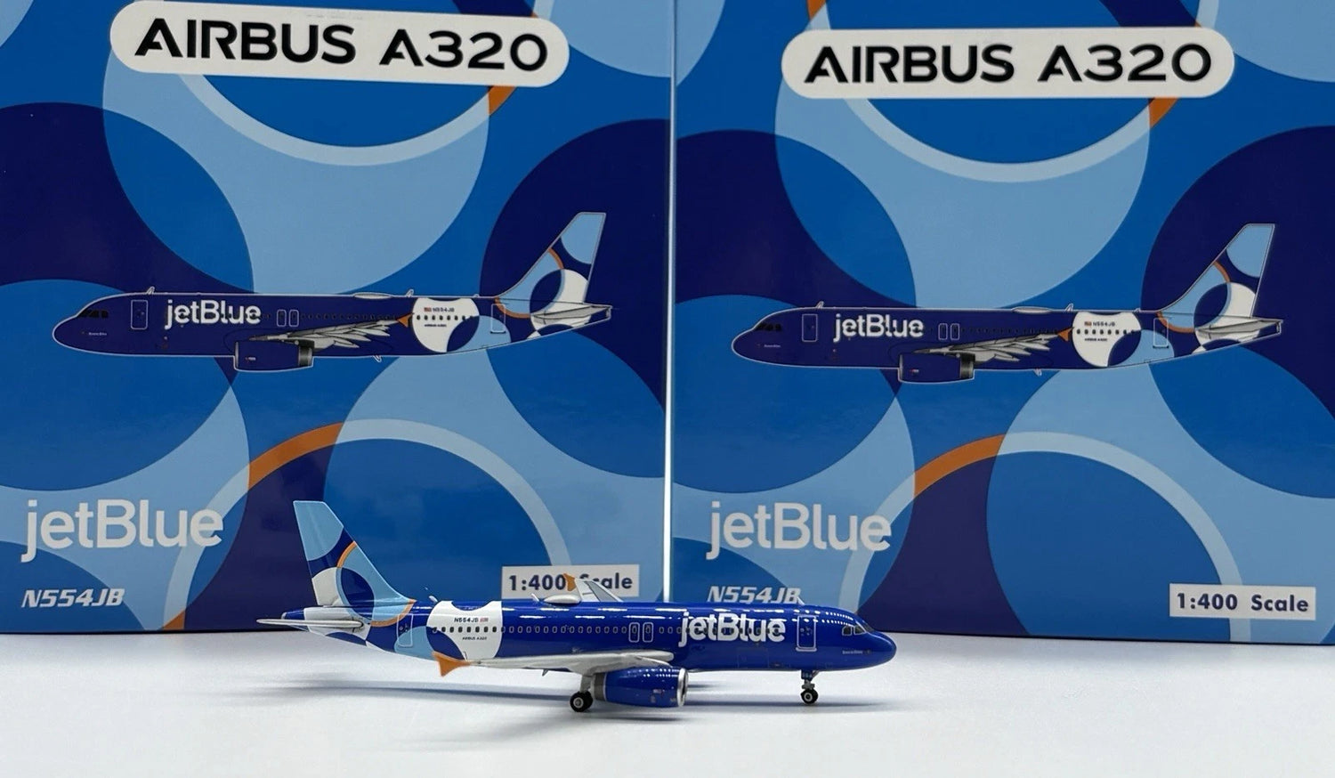 Phoenix JetBlue Airways Airbus A320 N554JB 1/400 Aircraft Scale Model