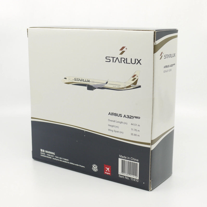 Hogan STARLUX Airlines Airbus A321NEO (with wooden stand and landing gear) 1/200 Aircraft Scale Model